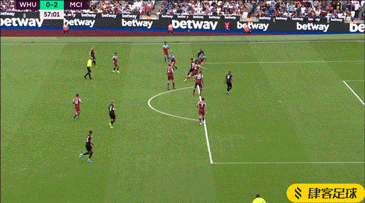 DO：纽卡向谢什科提交了改进报价，曼联愿付的价格低于纽卡