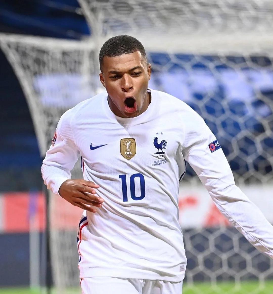 阿隆索：拉莫斯对我影响很大；很意外阿扎尔在皇马没有成功