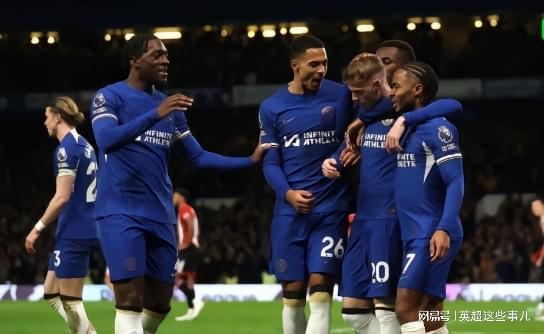 利物浦全力留住科纳特，格伊可能被取代，科纳特状态下滑，但球队仍视其为关键球员。