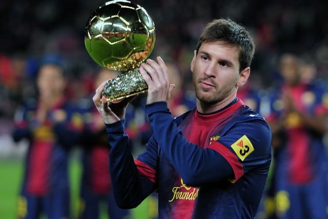 进入国家队模式，德保罗晒和梅西一起抵达集训营报到照片