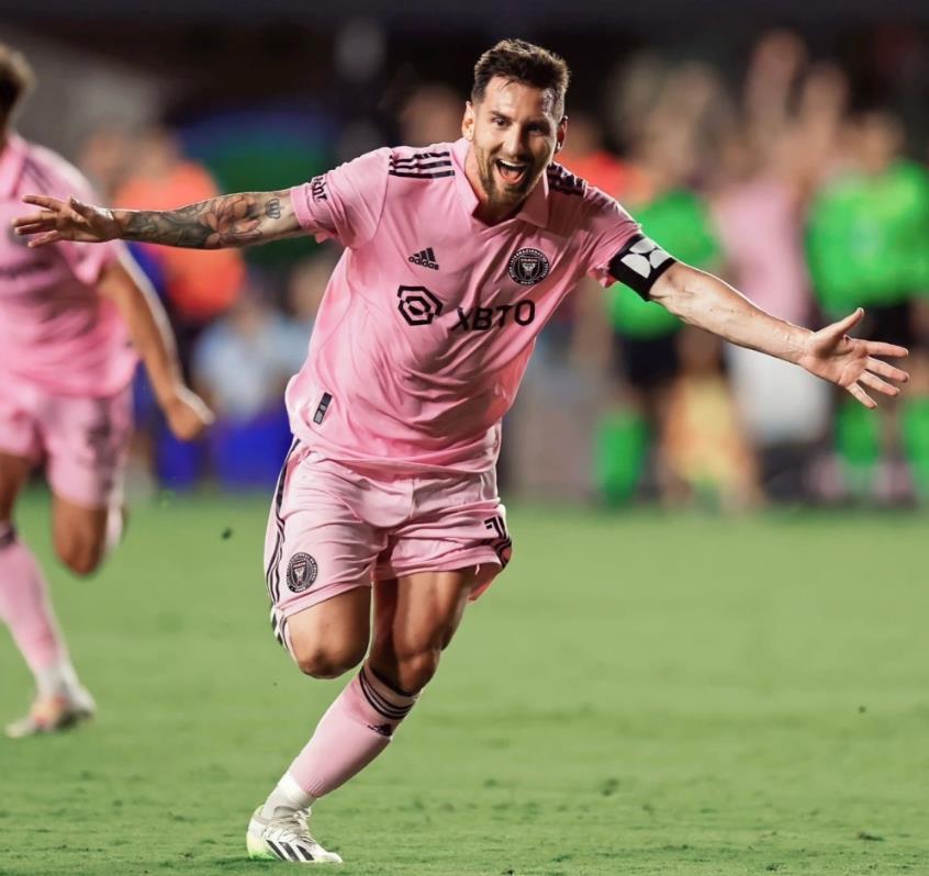 川崎前锋官方：效力10年的40岁韩国前国门郑成龙将自由身离队